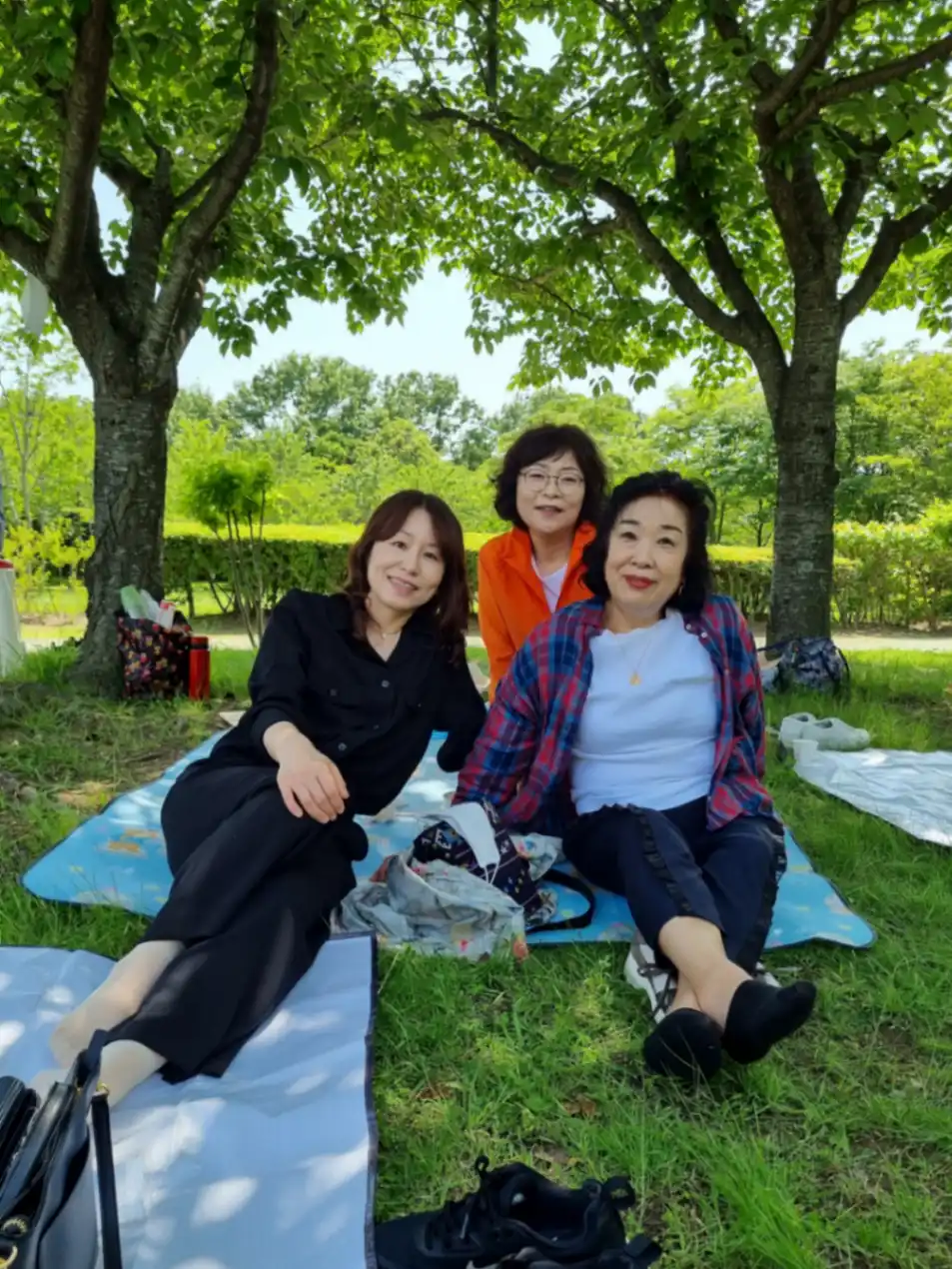 봄 야외예배 사진 6번째