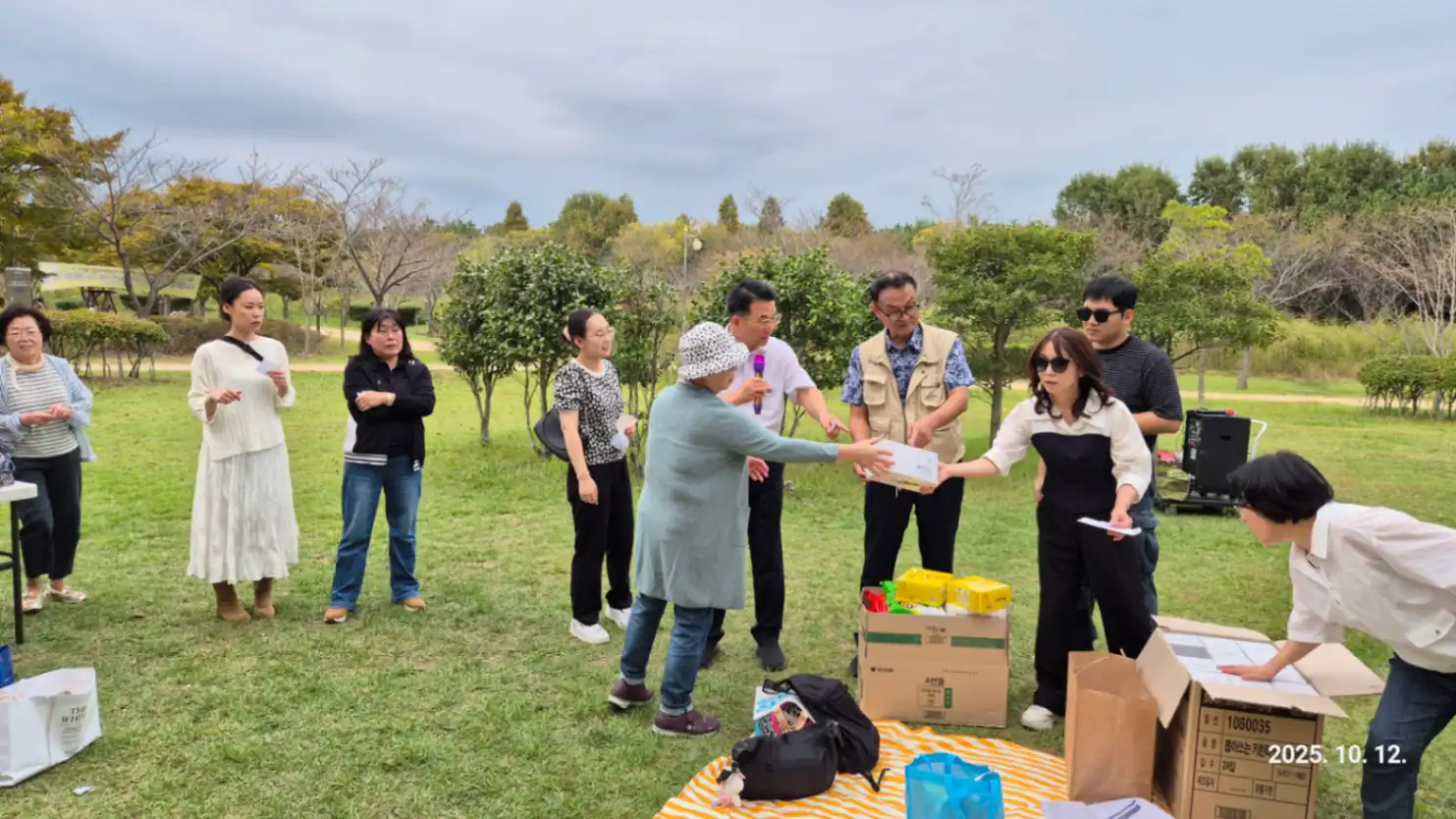 가을야외예배 사진 3번째