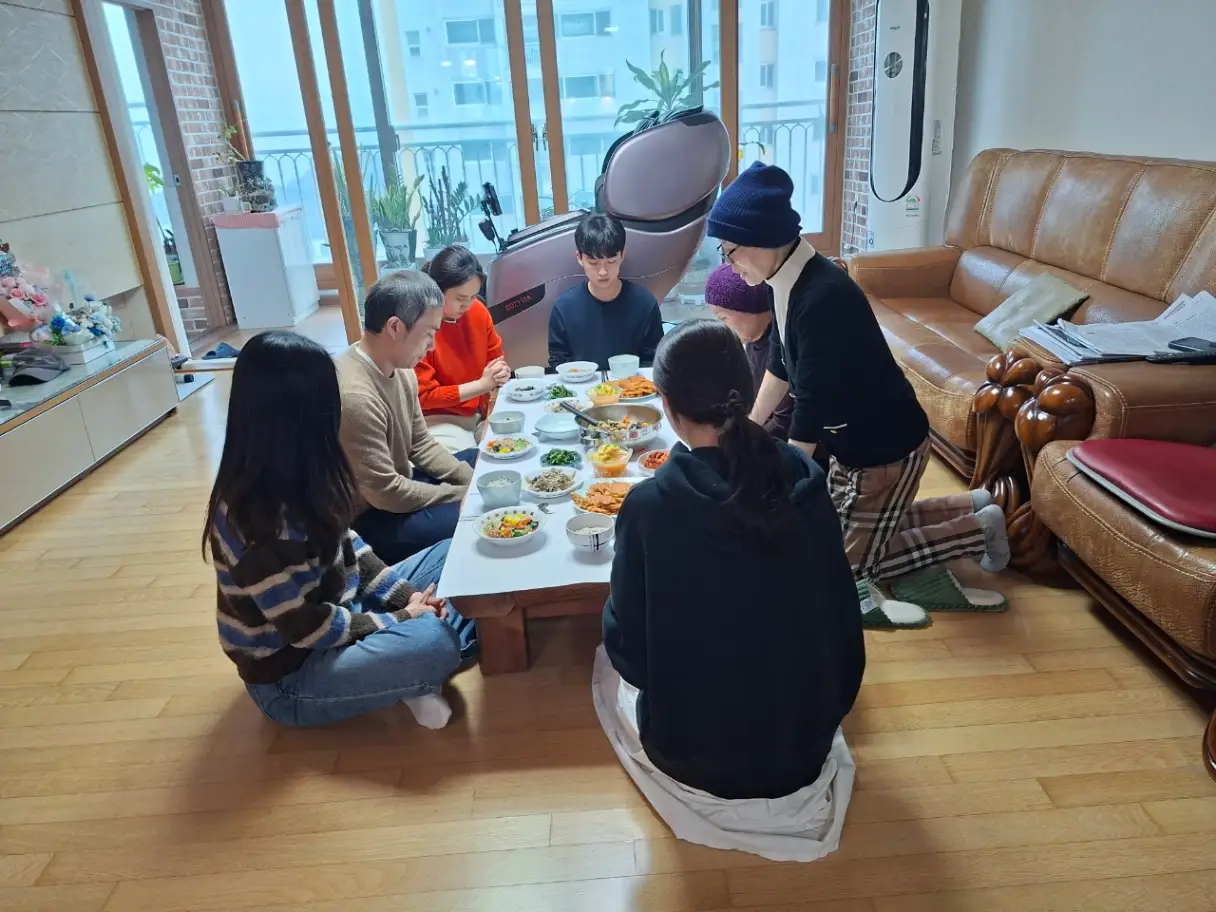 구정 가정예배 사진 2번째